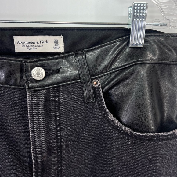 Abercrombie & Fitch Black 90s Relaxed High Rise Straight Leg Mixed Jean 30/10R - Picture 8 of 13